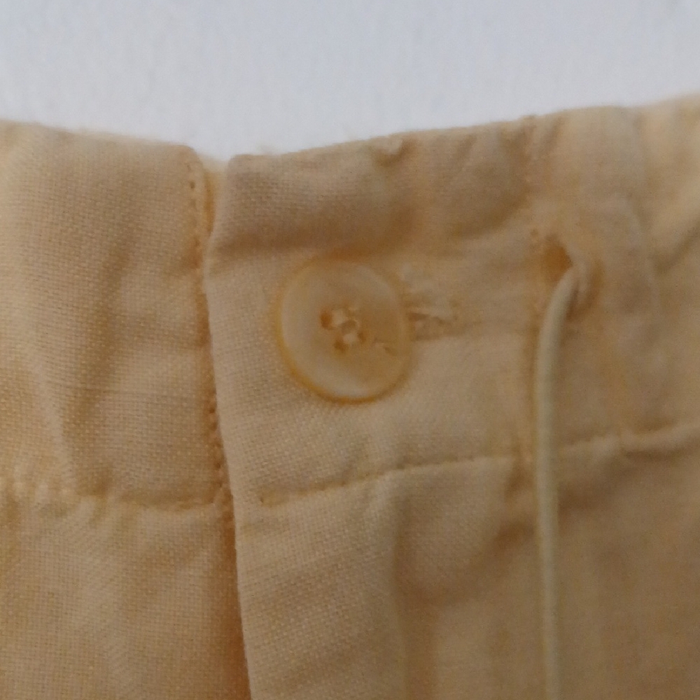 Yellow Drawstring Capri Pants - Picture 3 of 8